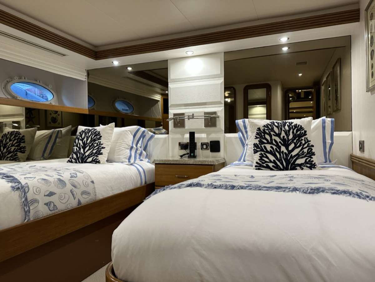 Guest Stateroom - Starboard.jpg