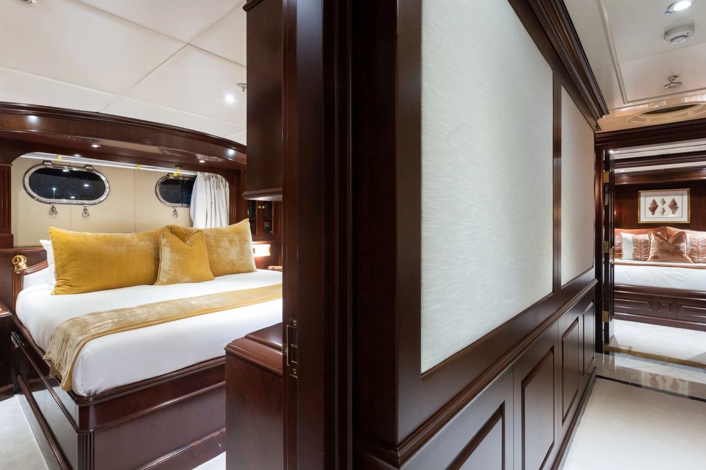 Guest Stateroom 02.jpg