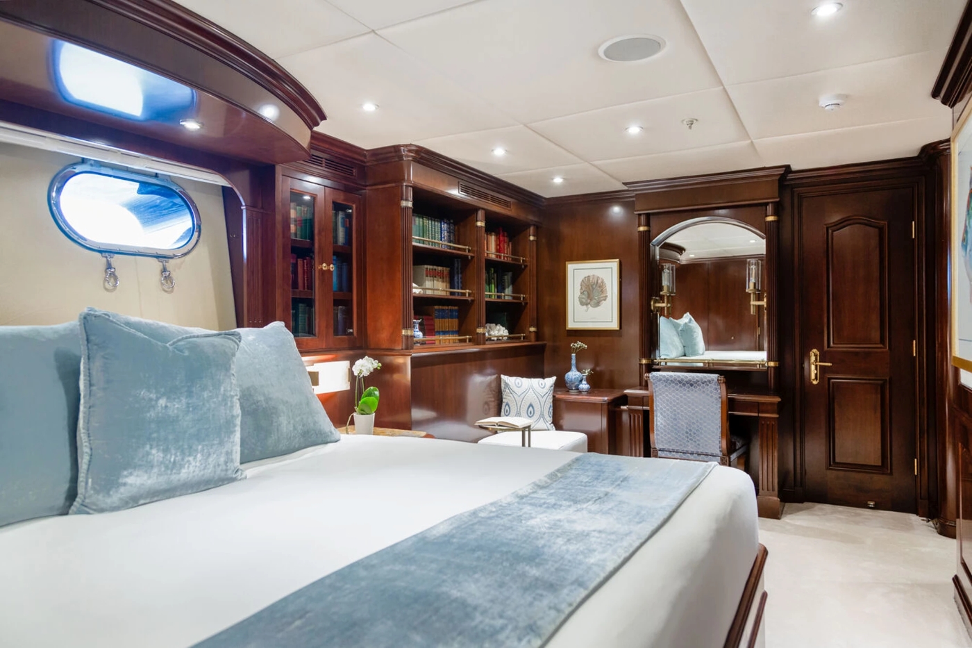Guest Stateroom 04.jpg