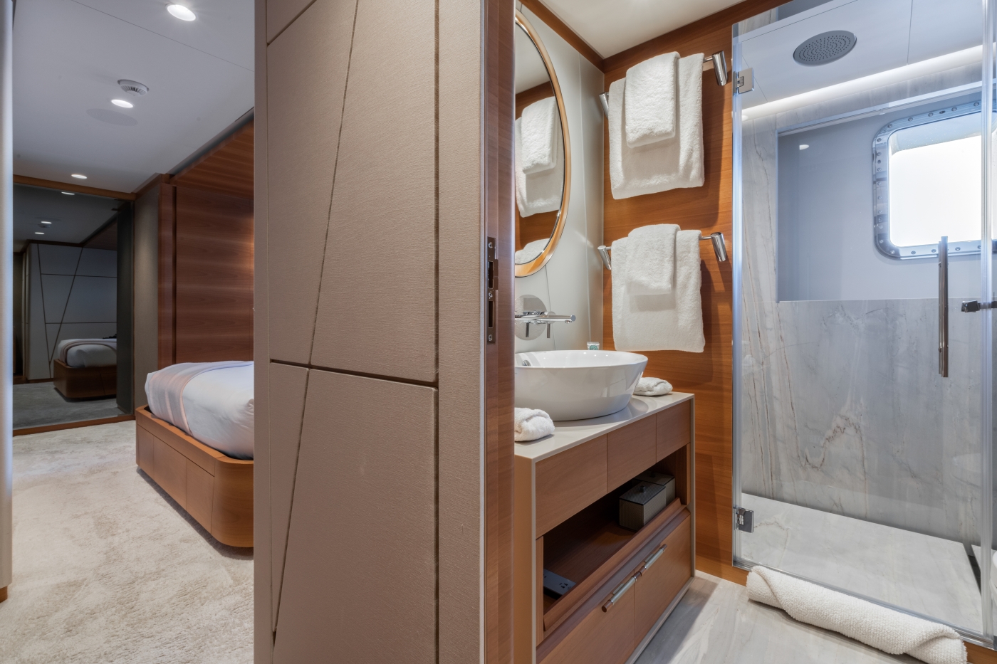 Guest Suite Attached Bathroom 01.jpg