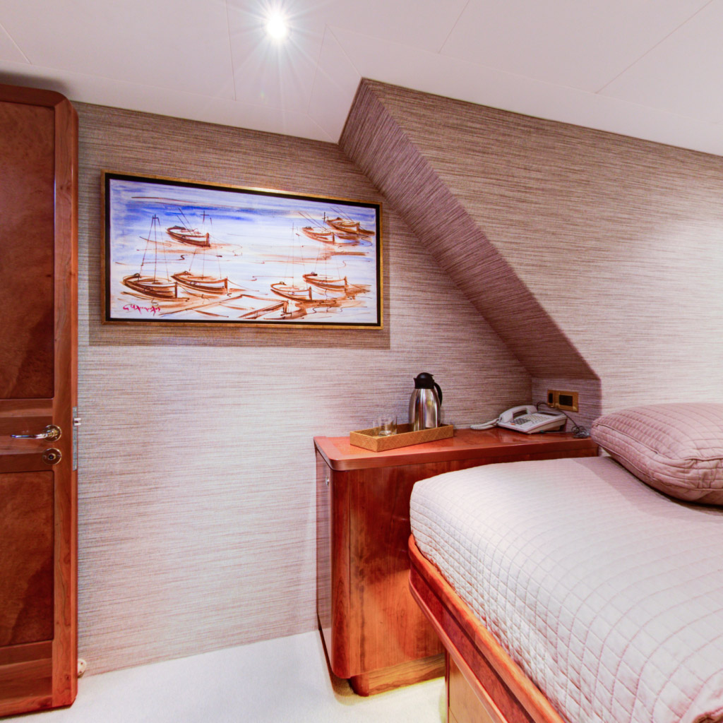 Guest cabin   00002.jpg