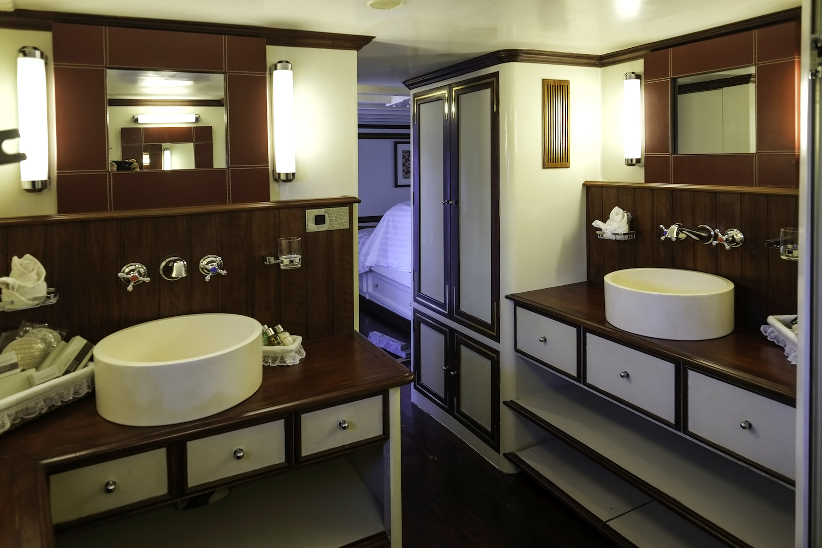 Guest cabin Bengalore 00009.jpg