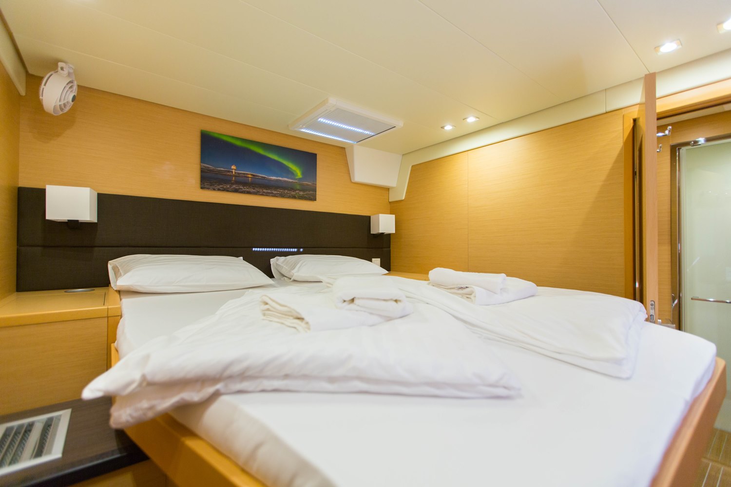 Guest cabin details.jpg