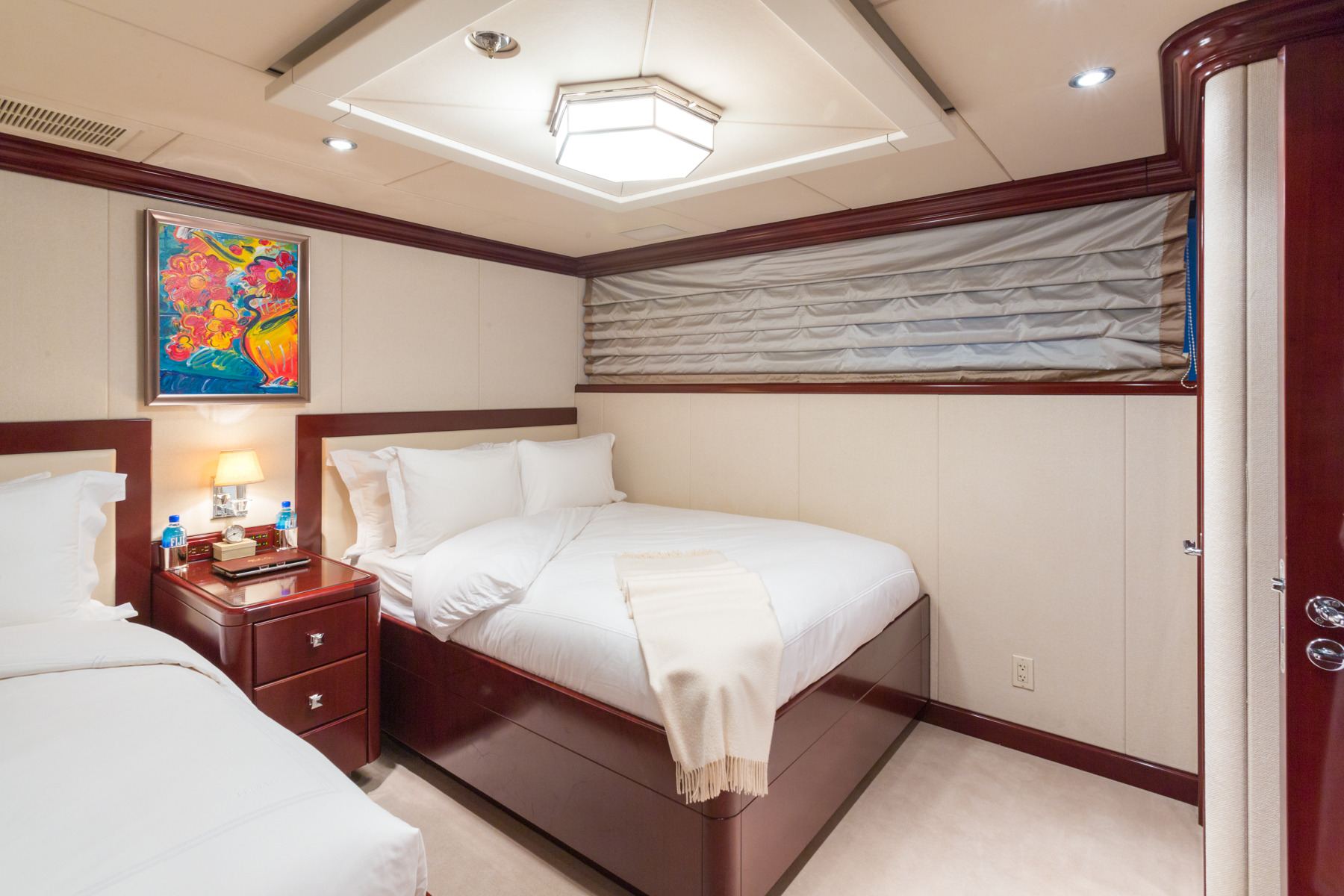 Guest cabin with double bed, single bed and Pullman.jpg