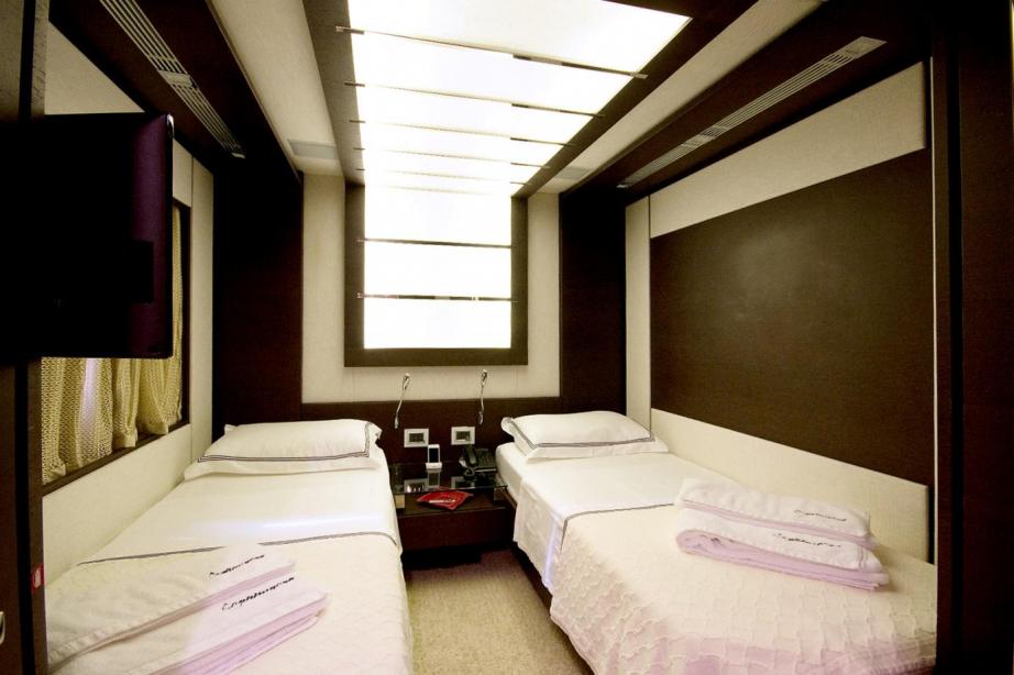 Guest cabins  00002.jpg