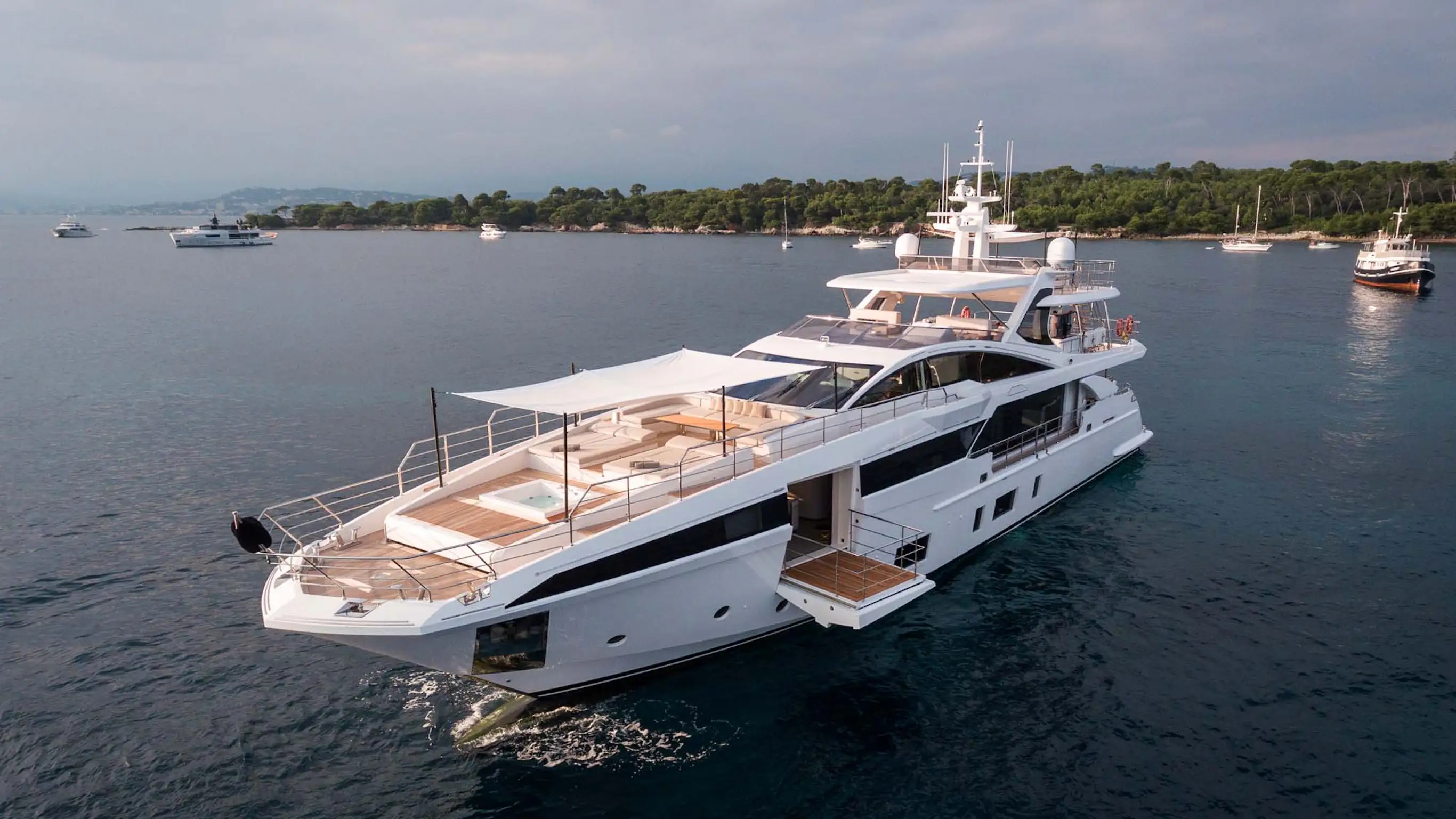 HEED superyacht .jpg