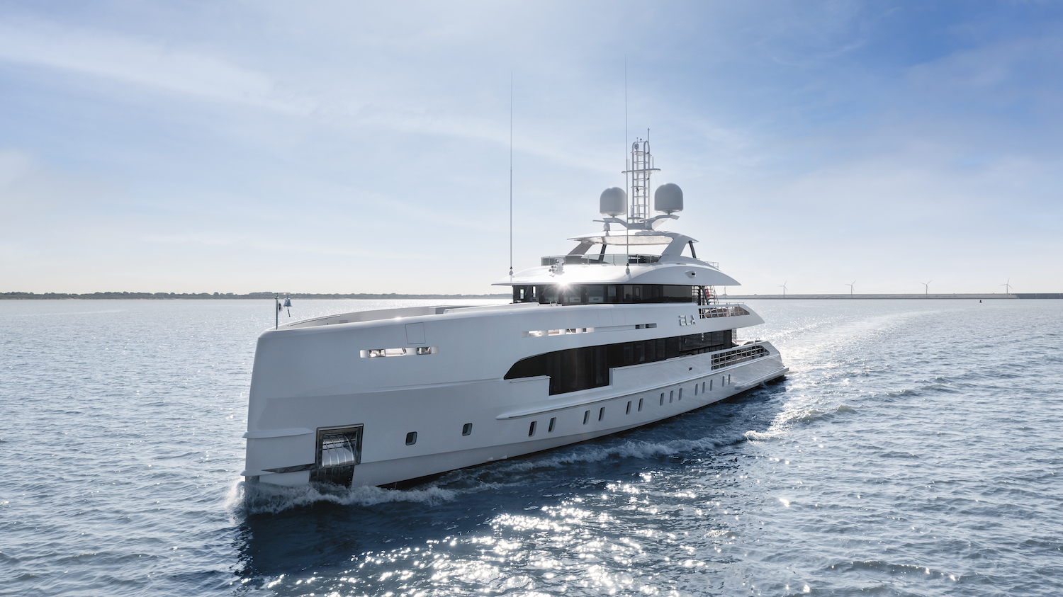 Heesen yacht ELA © Ruben Griffioen.jpg