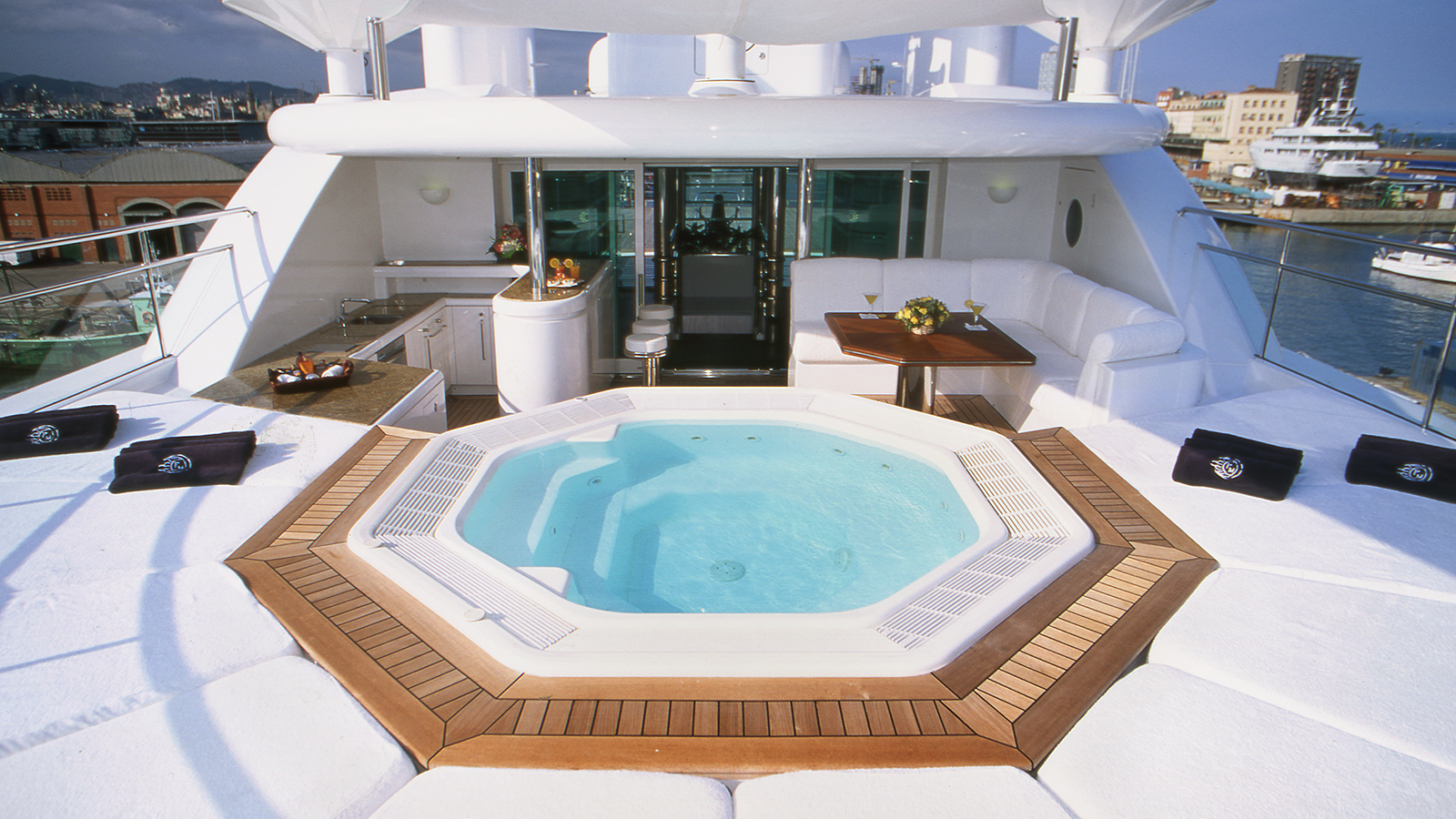 Hot tub on board Pegasus VIII.png