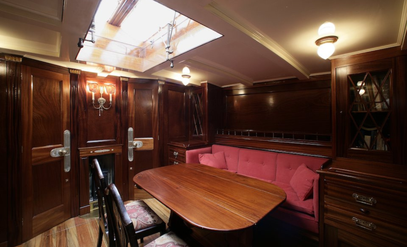 Interior Dining Area 01.png