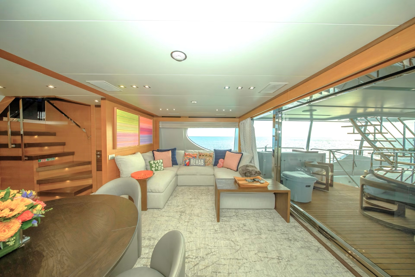 Interior Relaxation Area Sea Views 02.jpg