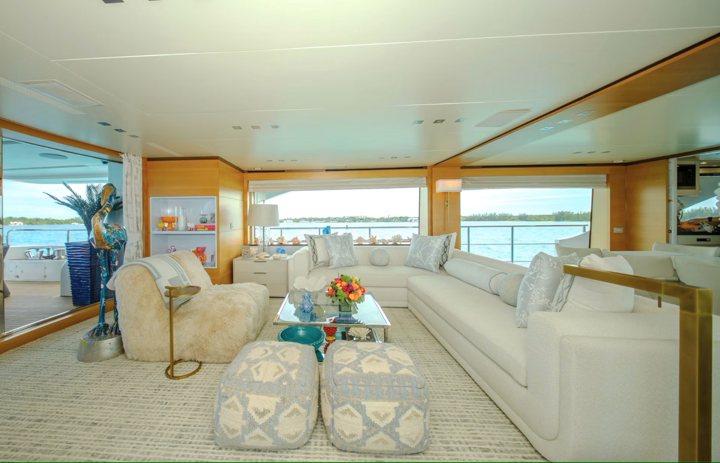 Interior Relaxation Area Sea Views 03.jpg