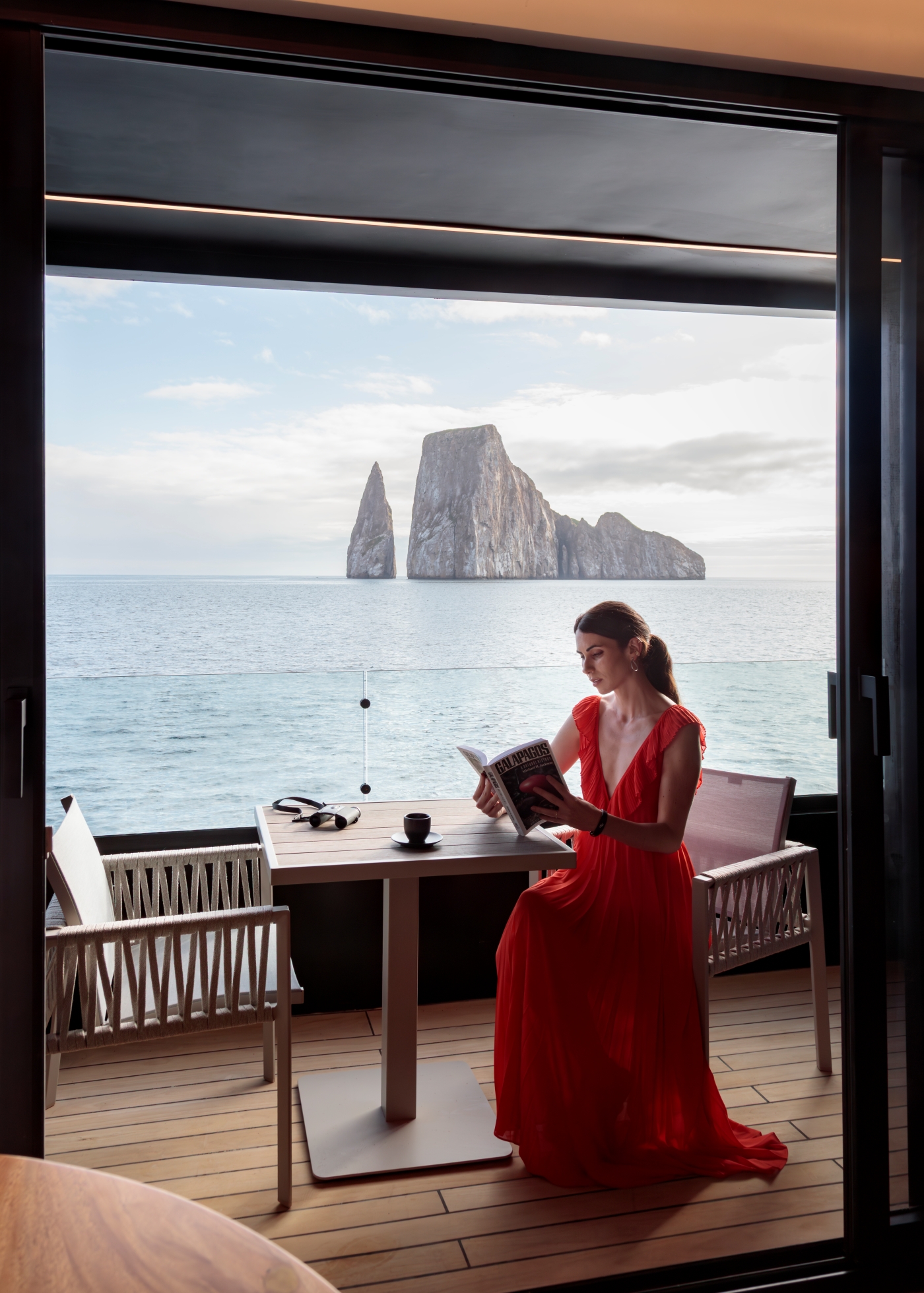 Interior Relaxation Area With Window Views 01.jpg