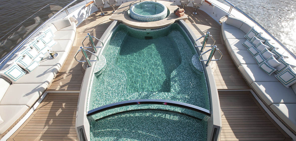 Jacuzzi and pool.jpg