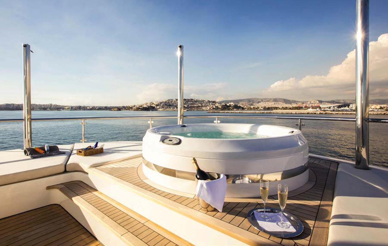 Jacuzzi hot tub.png