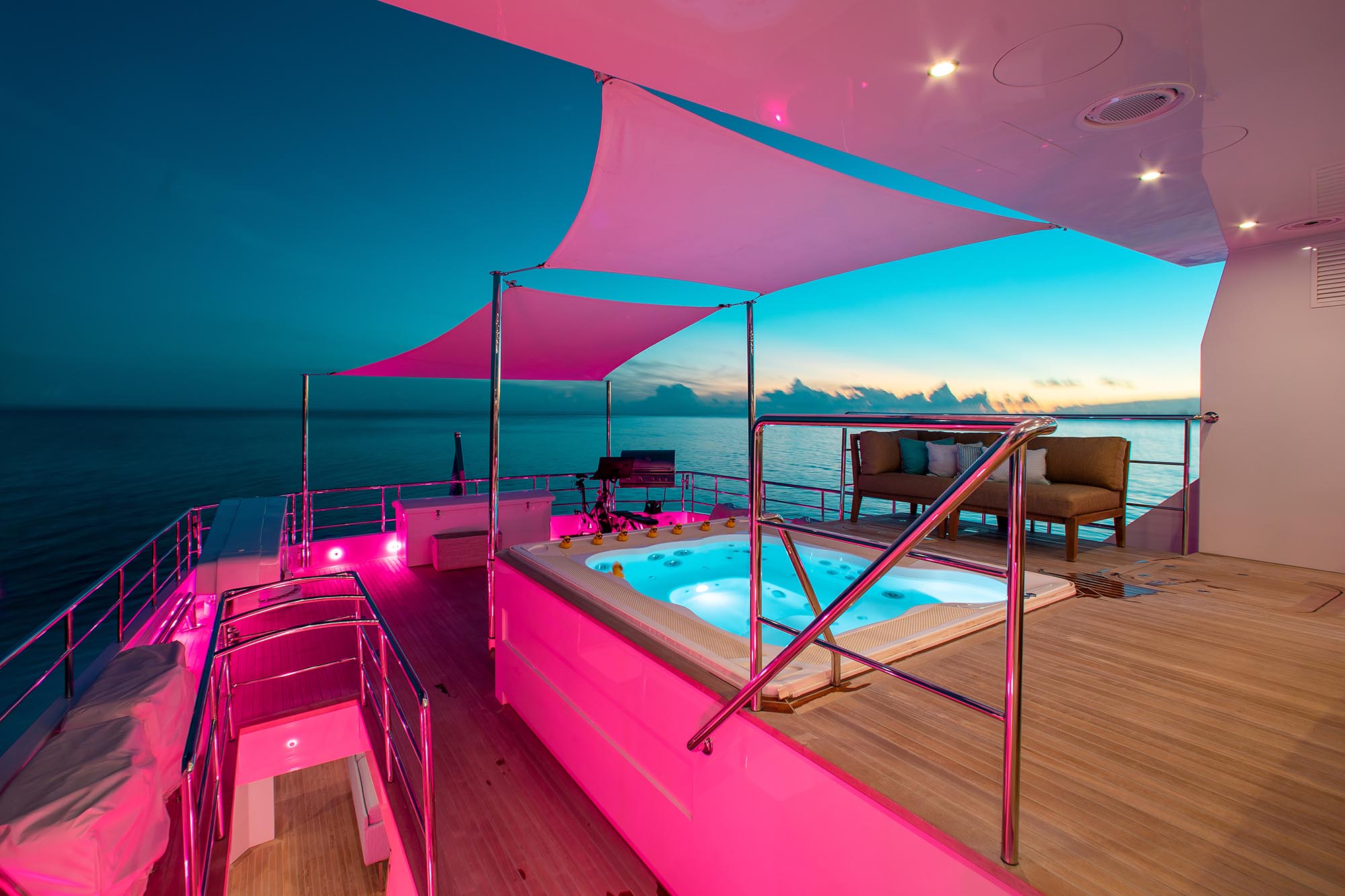 Jacuzzi pool at night.jpg