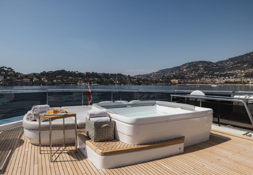 Jacuzzi pool. .jpg