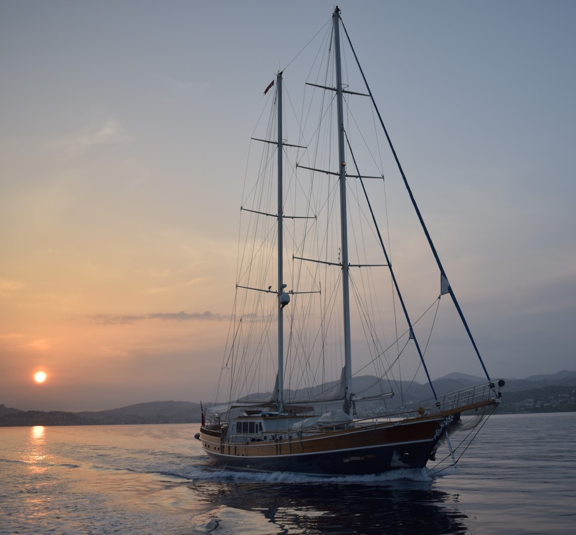 Kaya Guneri IV sailing yacht.jpg