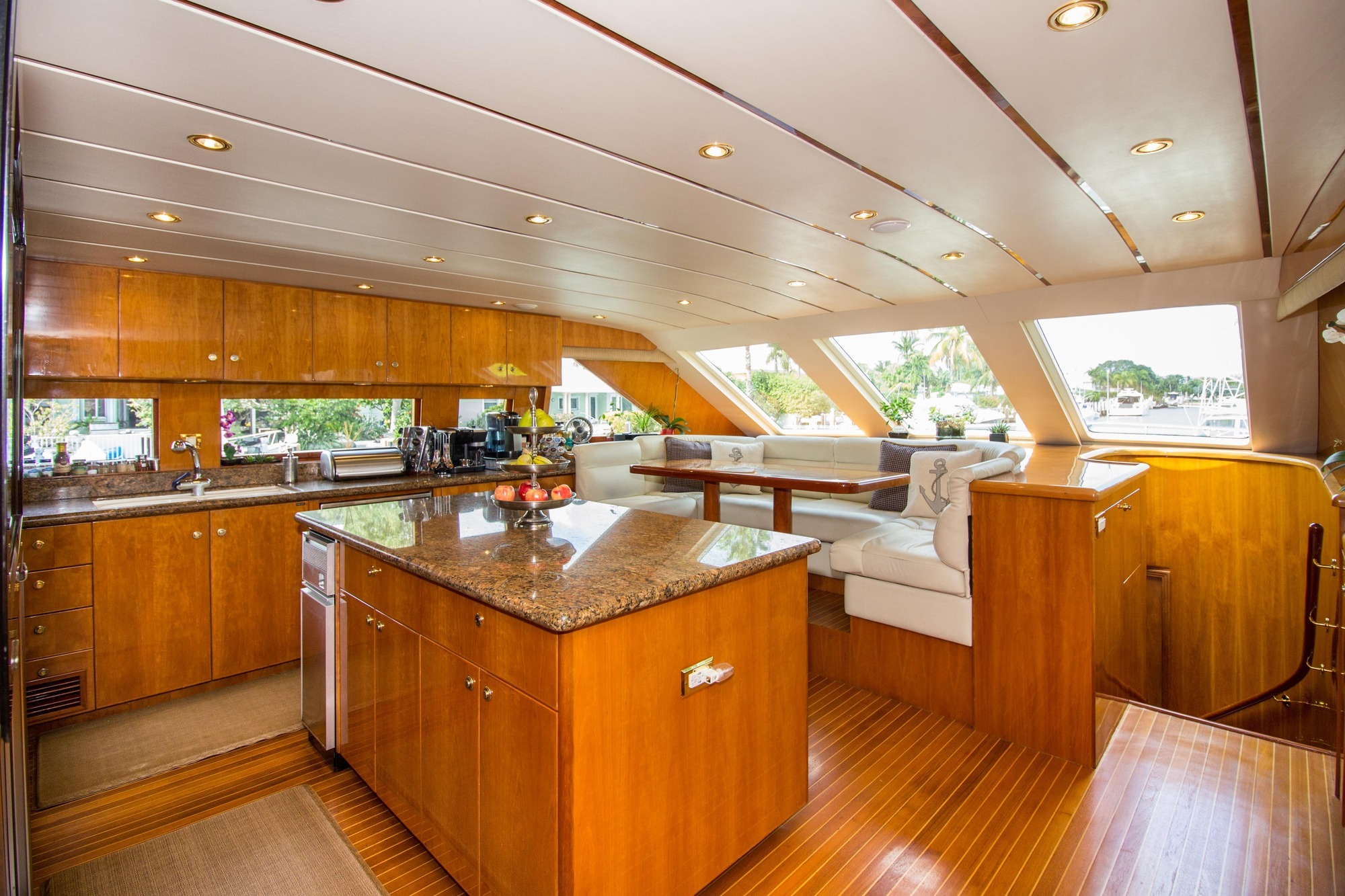 Kitchen and dining.jpg