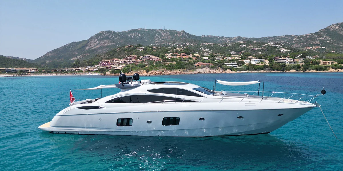 LIGHT-BLUE-Luxury-Charter-Yacht-Sunseeker-Predator-82-Profile.png
