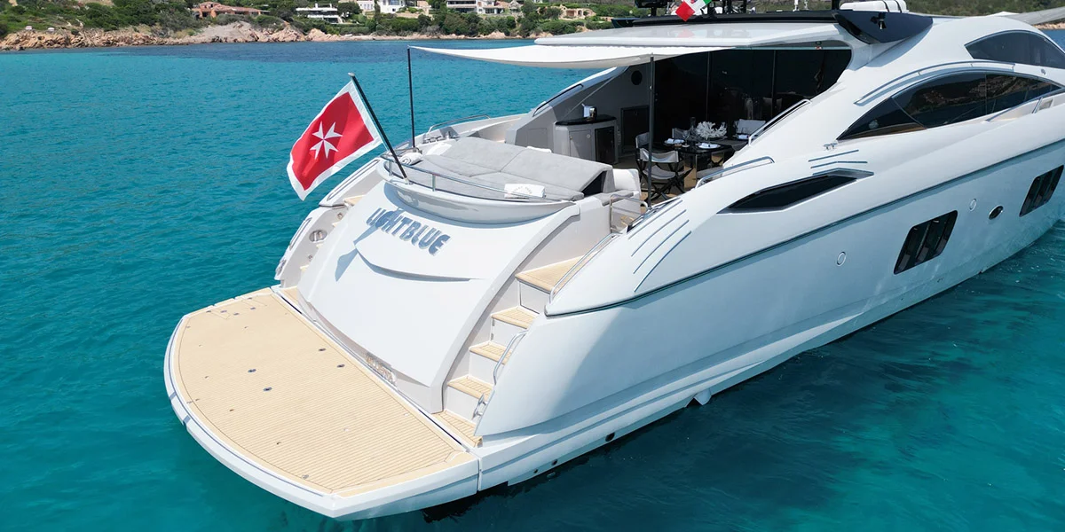 LIGHT-BLUE-Luxury-Charter-Yacht-Sunseeker-Predator-82-Stern.png
