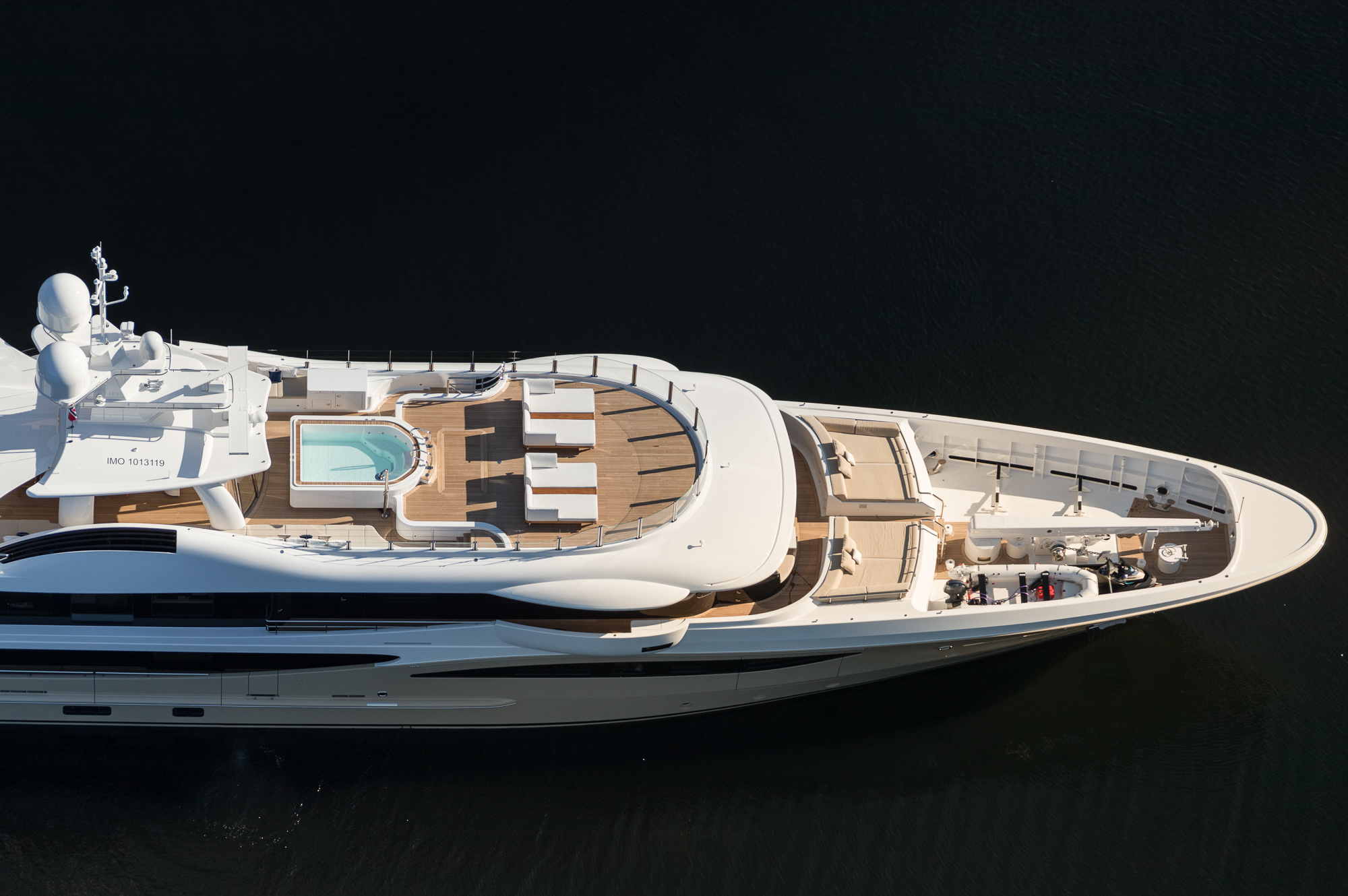 LILI - Aerial Sun deck view.jpg