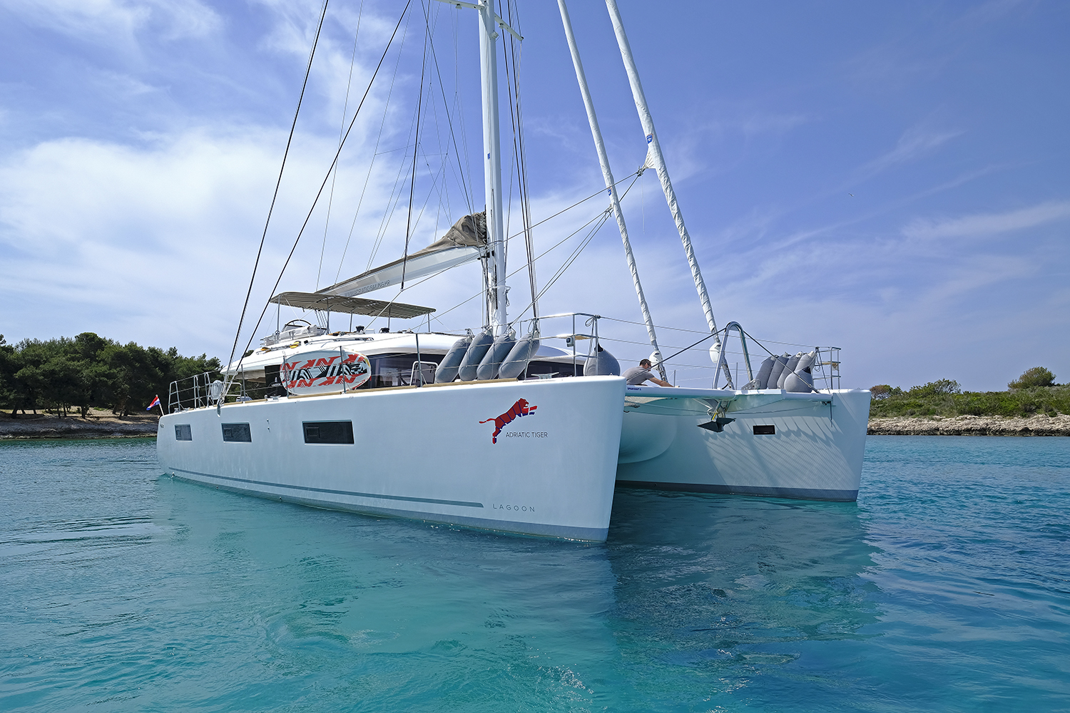 Lagoon 620 ADRIATIC TIGER - 05.jpg