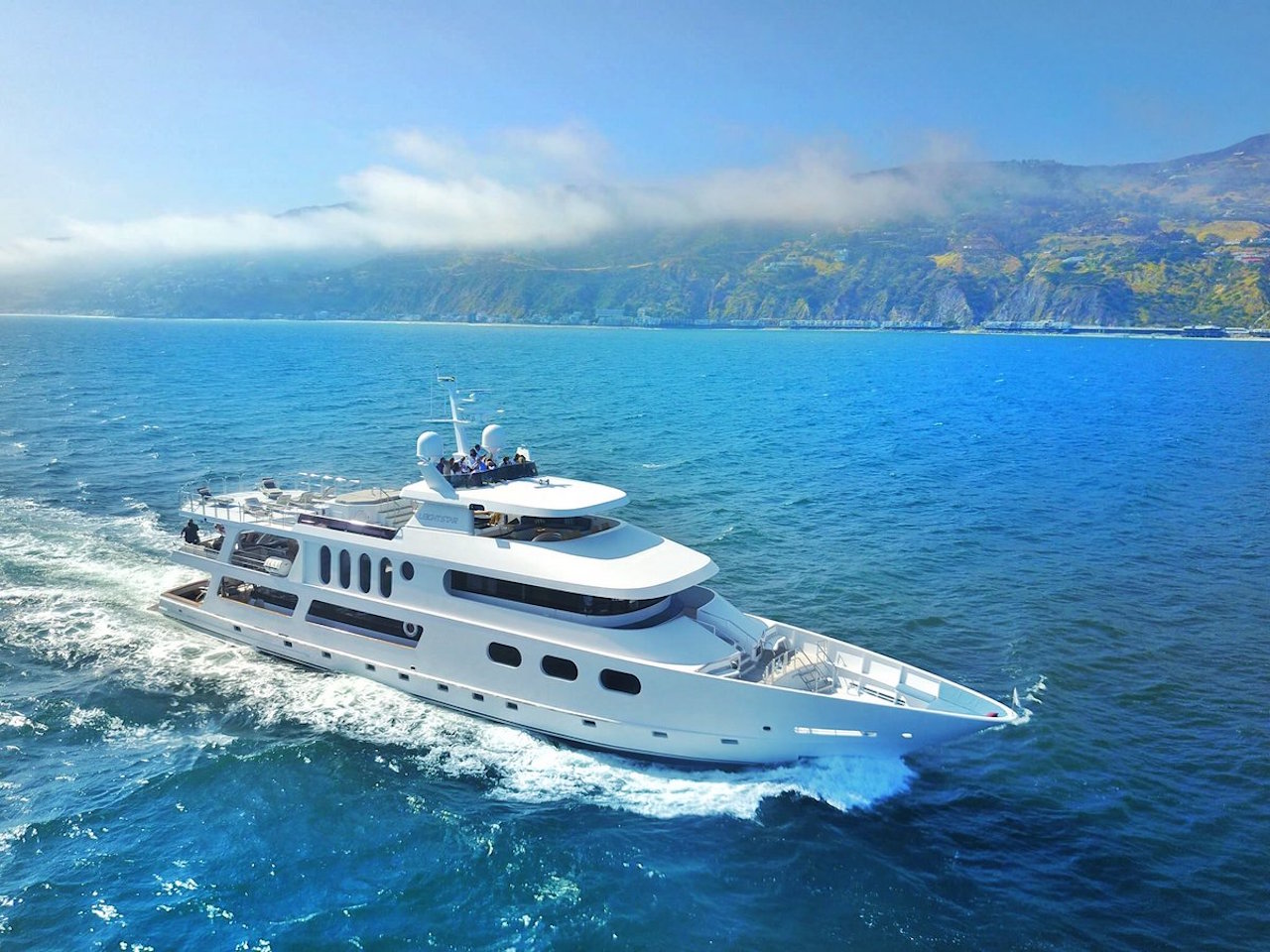 Leight Star superyacht.jpg