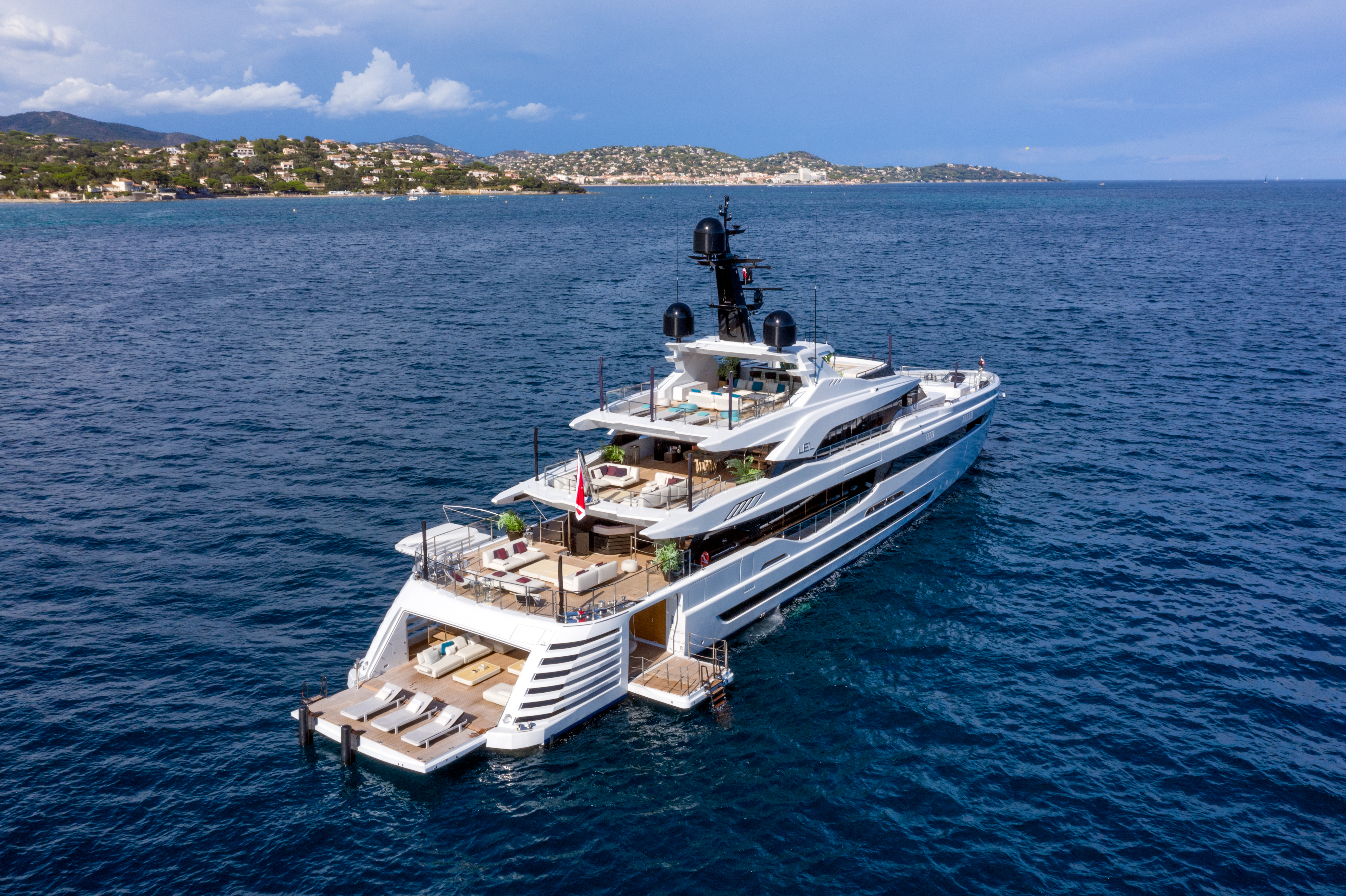 Lel yacht exterior areas .jpg