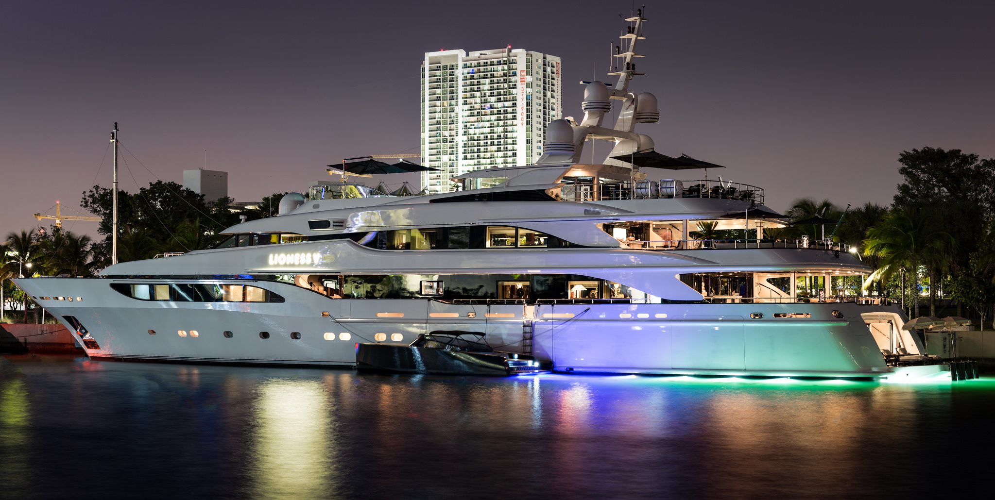 Lioness V in Miami. Photo credit Ron Raffety .jpg