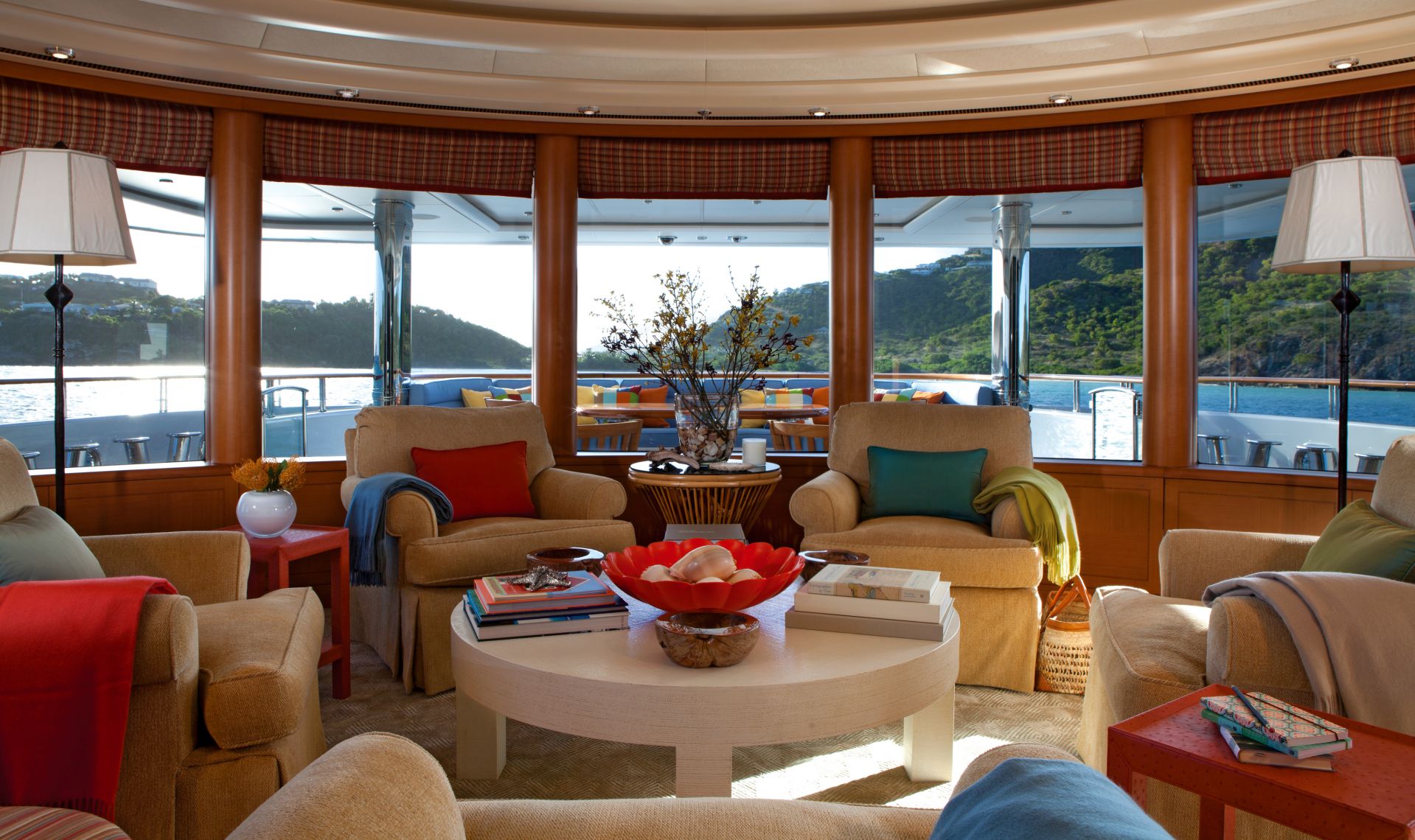 Lounge r.jpg