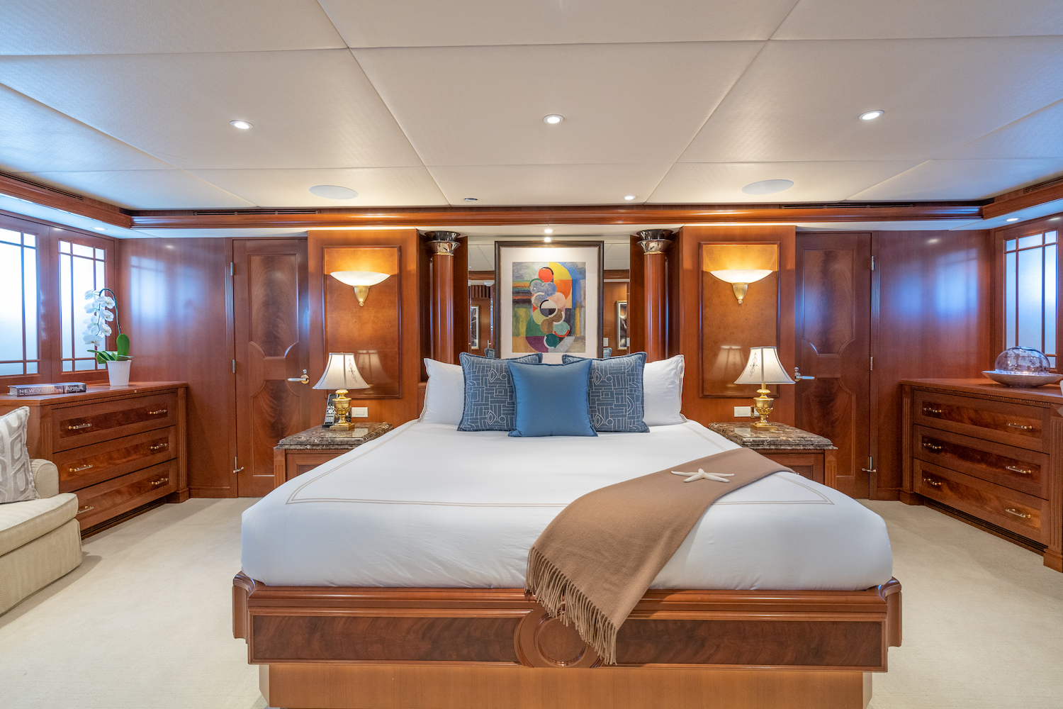 Lower deck master cabin.jpg