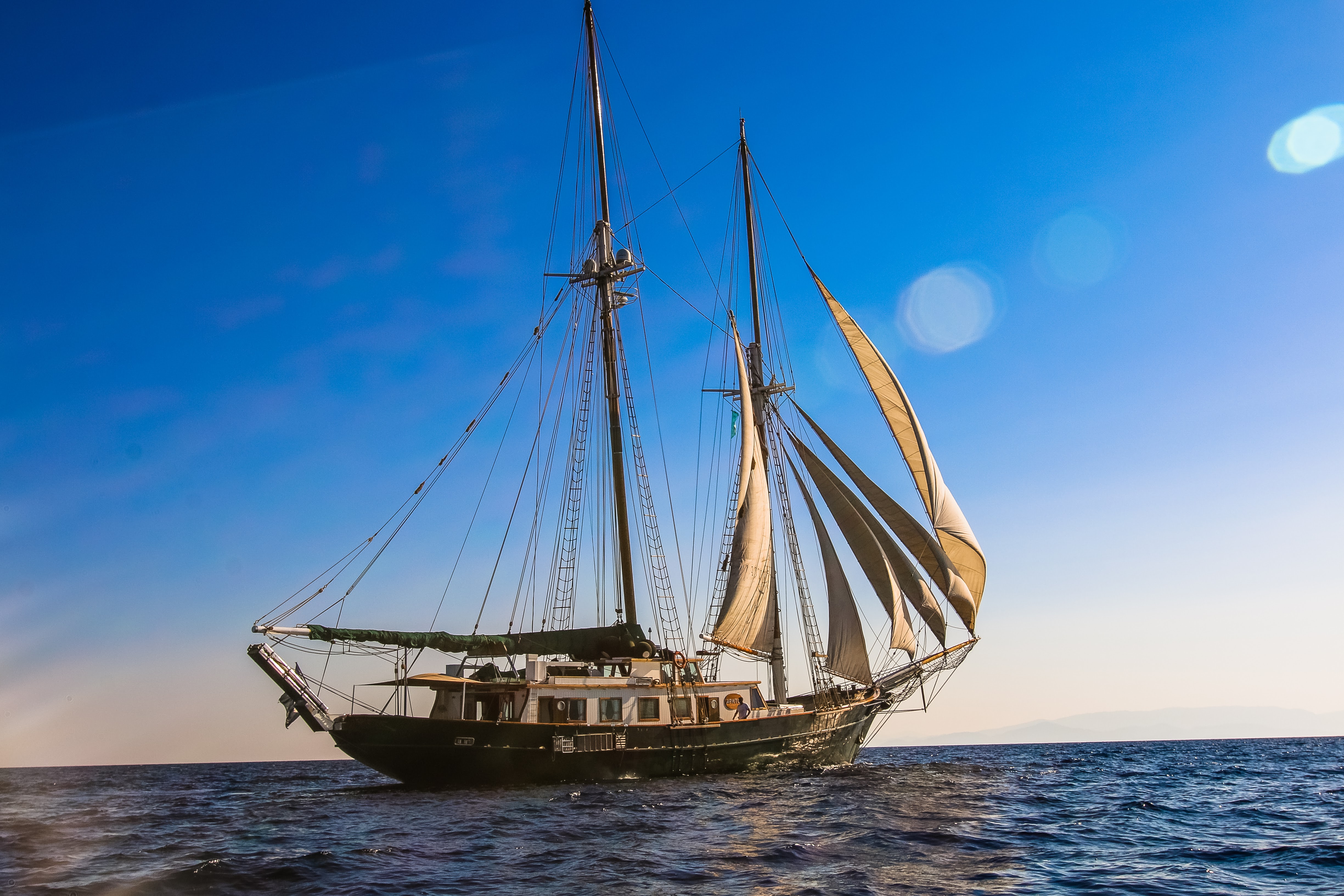 Luxury  sailing yacht AKRTOS.jpg