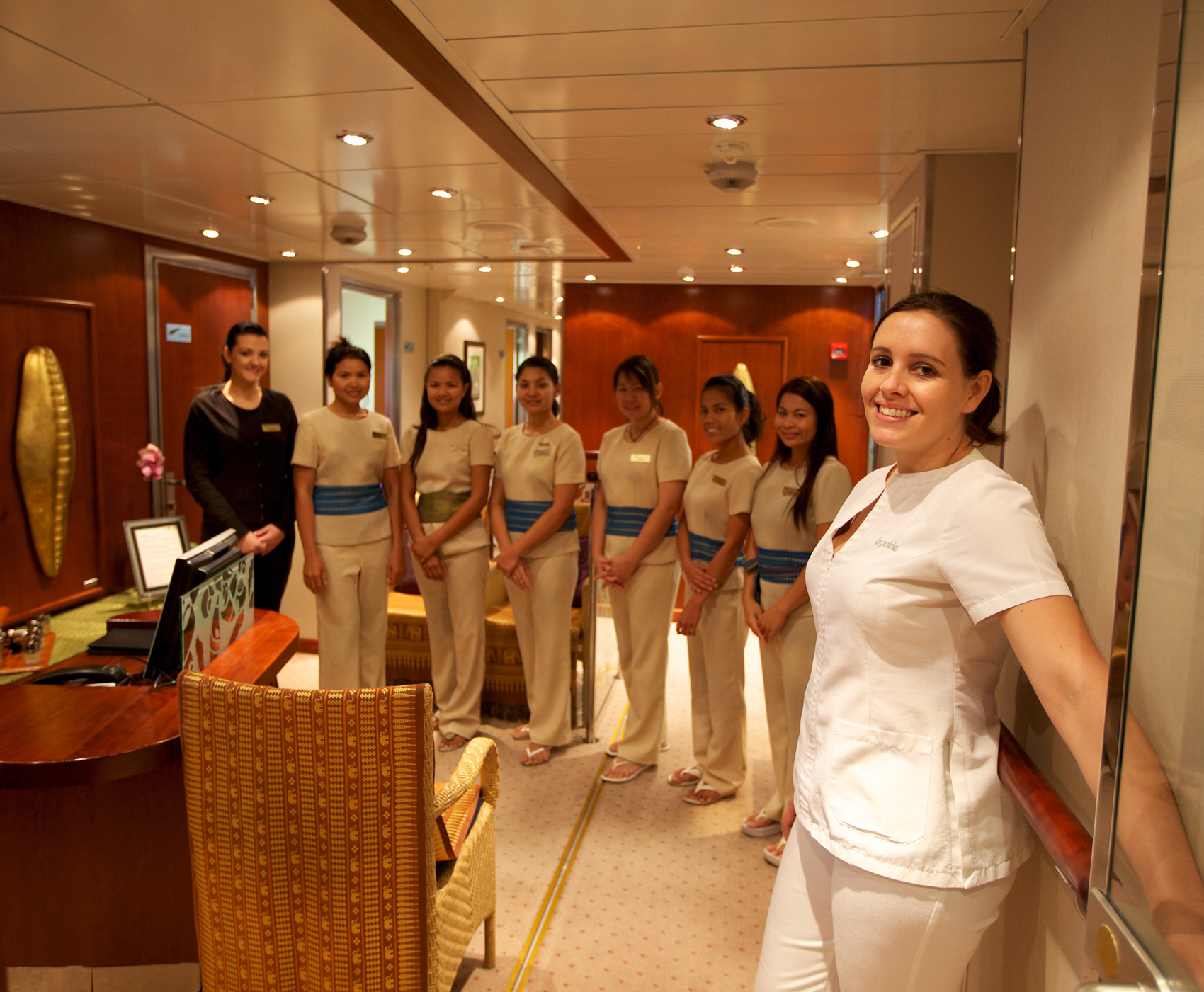 Luxury Crusie Yacht SEA DREAM - Wellness.jpg