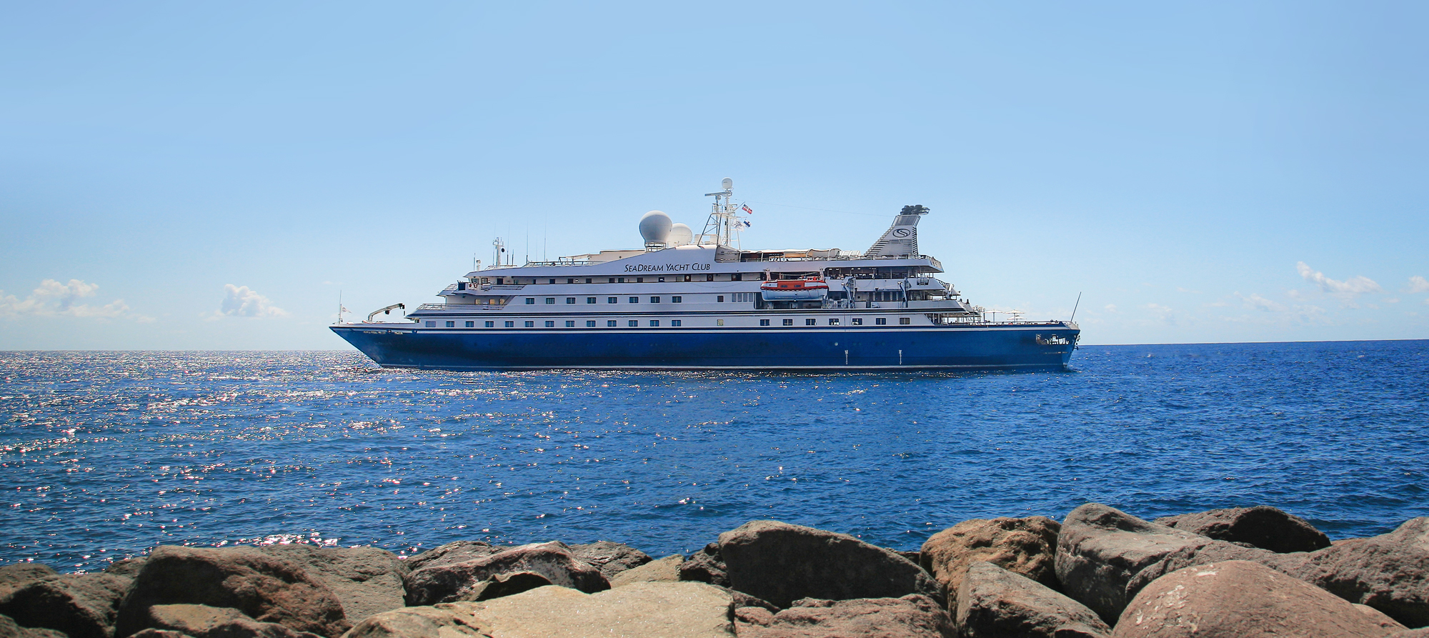 Luxury Crusie Yacht SEA DREAM.jpg