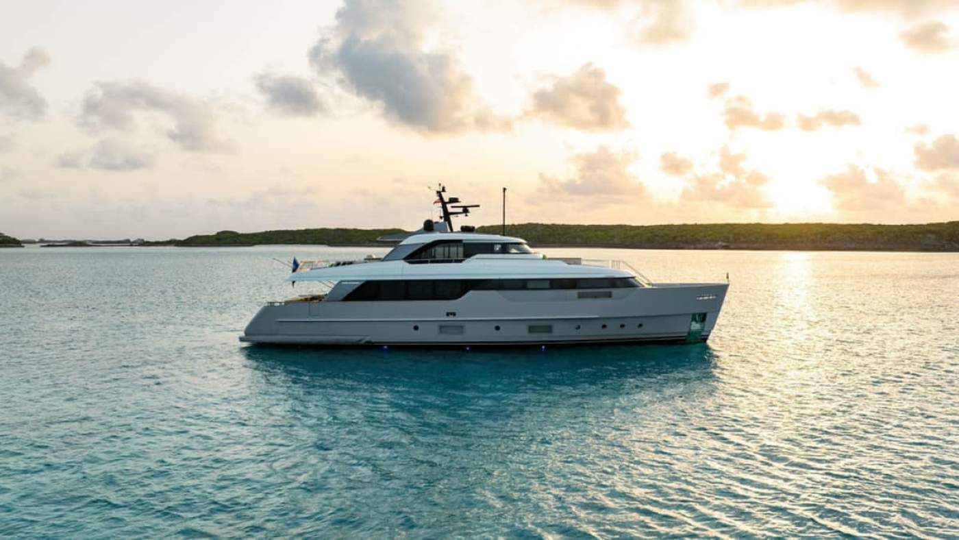 Luxury Superyacht ADIOS.jpg