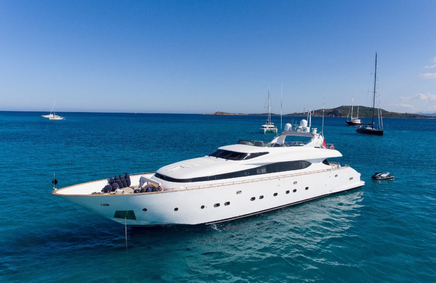 Luxury Superyacht AMAYA.jpg