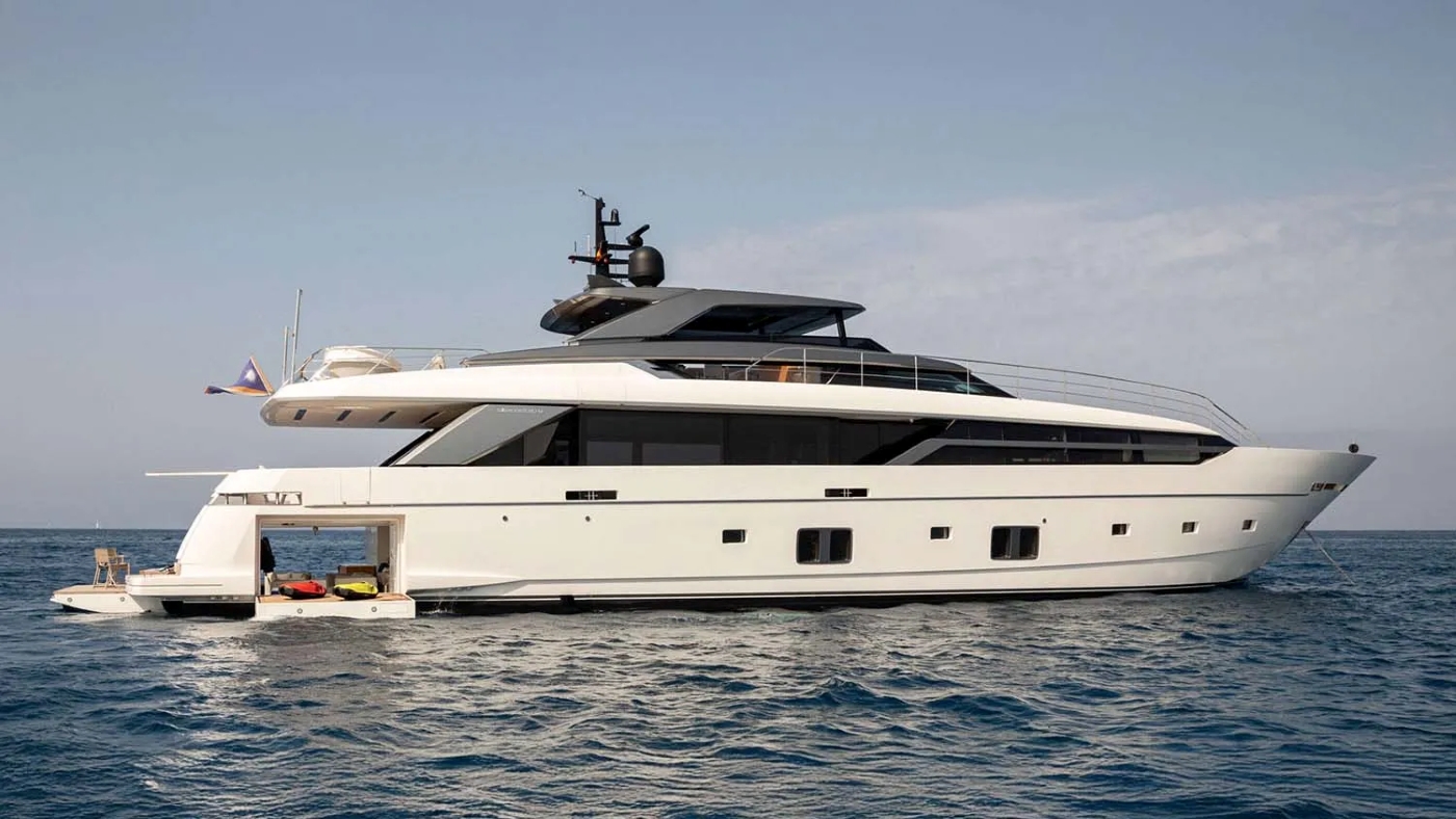 Luxury Superyacht COOL.jpg
