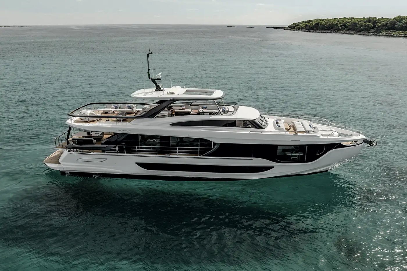 Luxury Superyacht GATEWAY.jpg