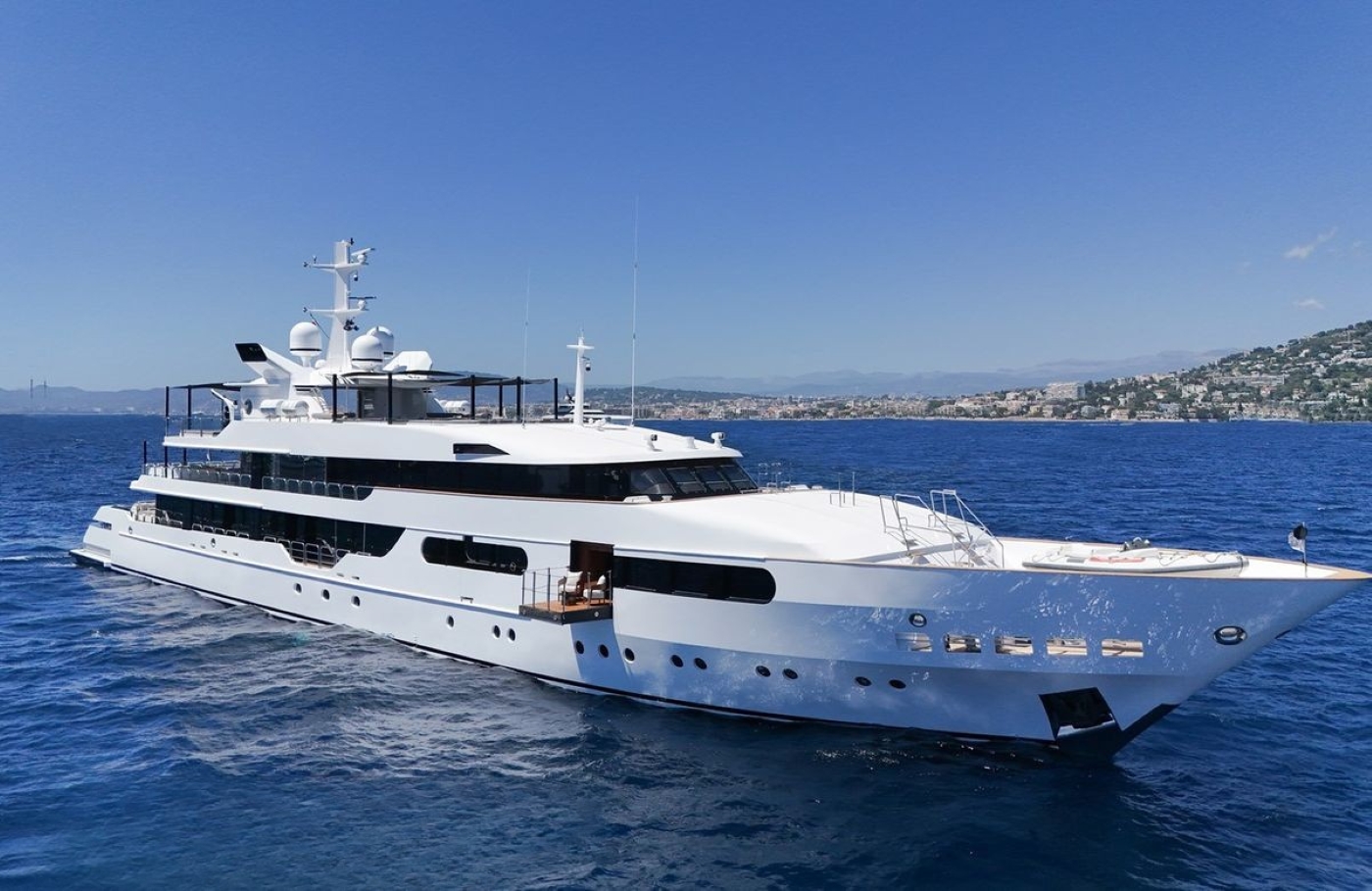 Luxury Superyacht MAGNA GRECIA.jpg