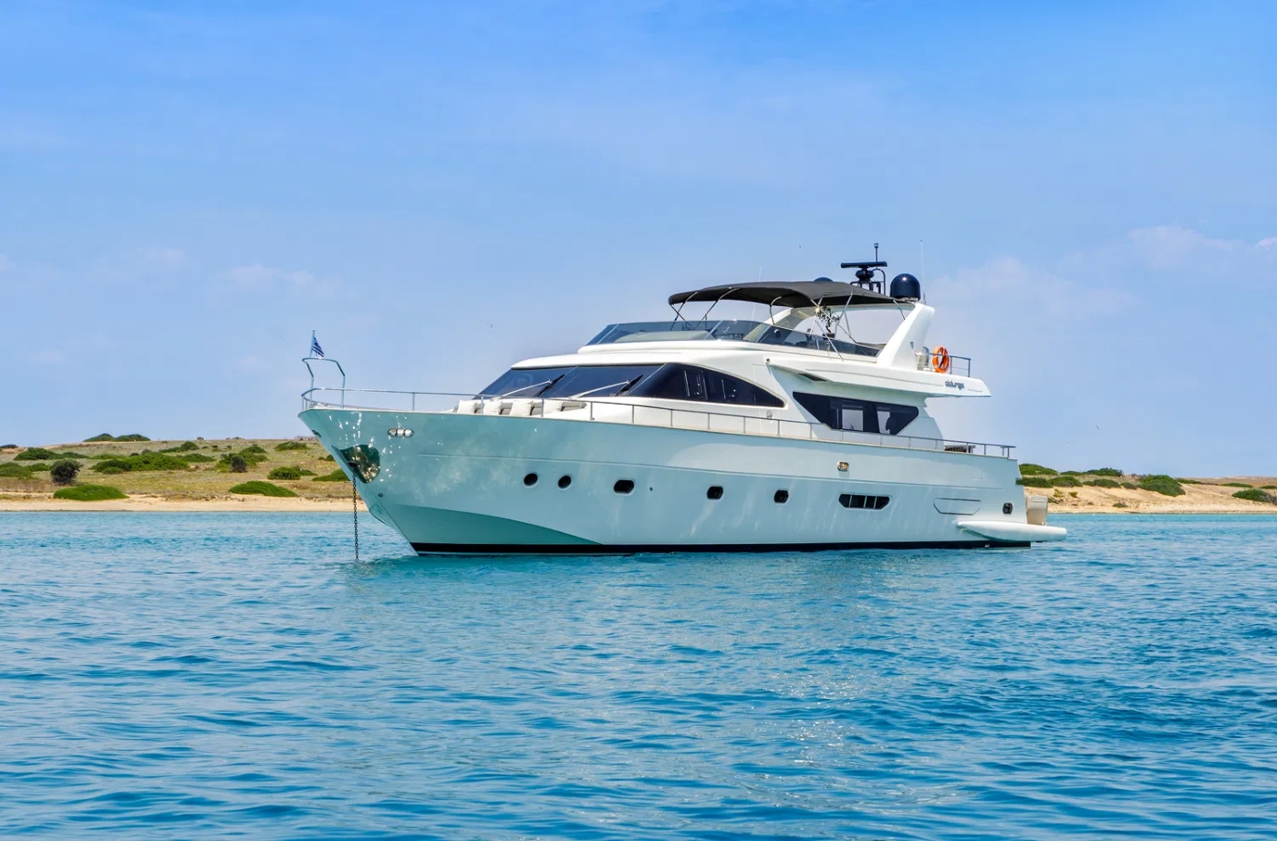 Luxury Superyacht SALTY.jpg