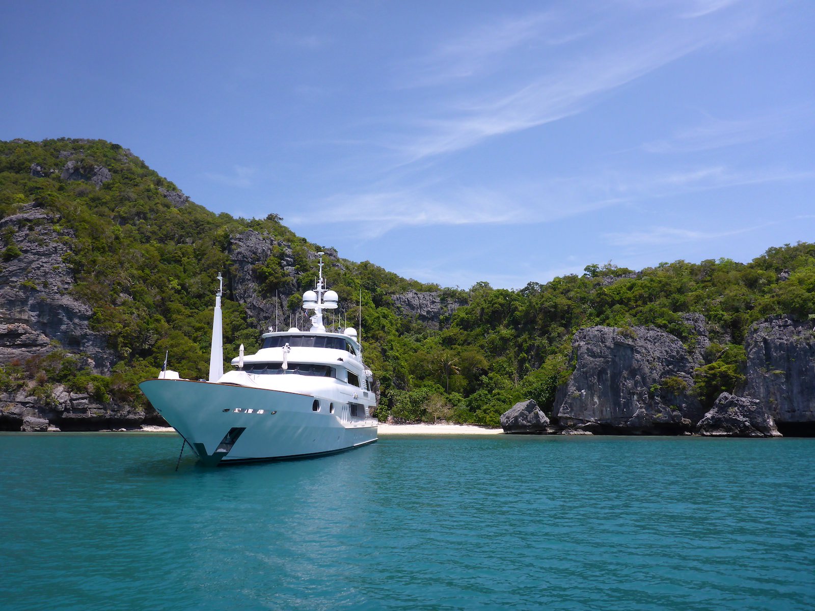 Luxury Yacht Charter Aboard Superyacht Keri Lee.jpg