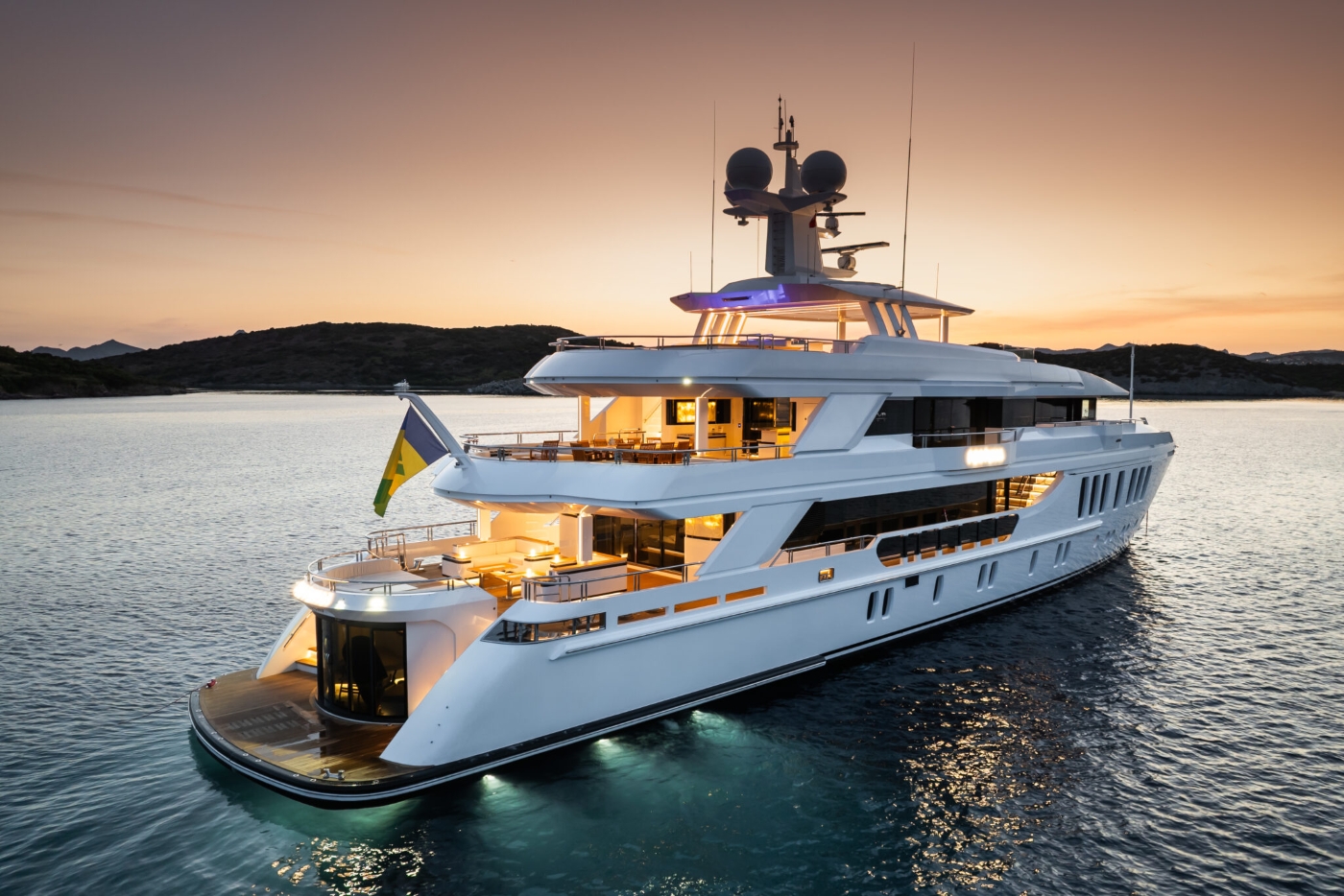 Luxury Yacht FORTUNA.jpg