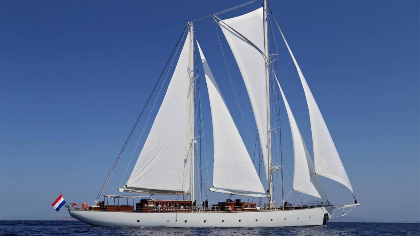 Luxury Yacht Rhea.jpg