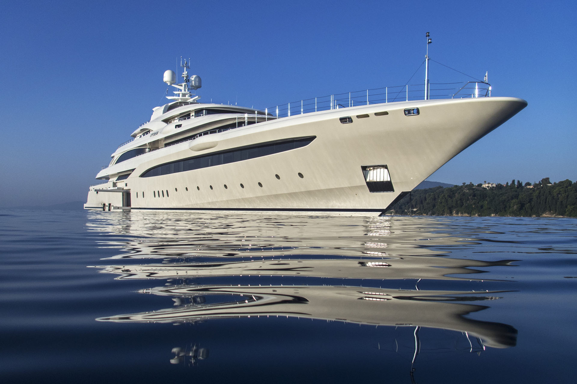 Luxury mega yacht O'PTASIA.jpg