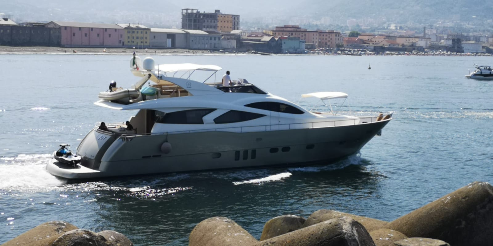 Luxury motor yacht JOY.jpg