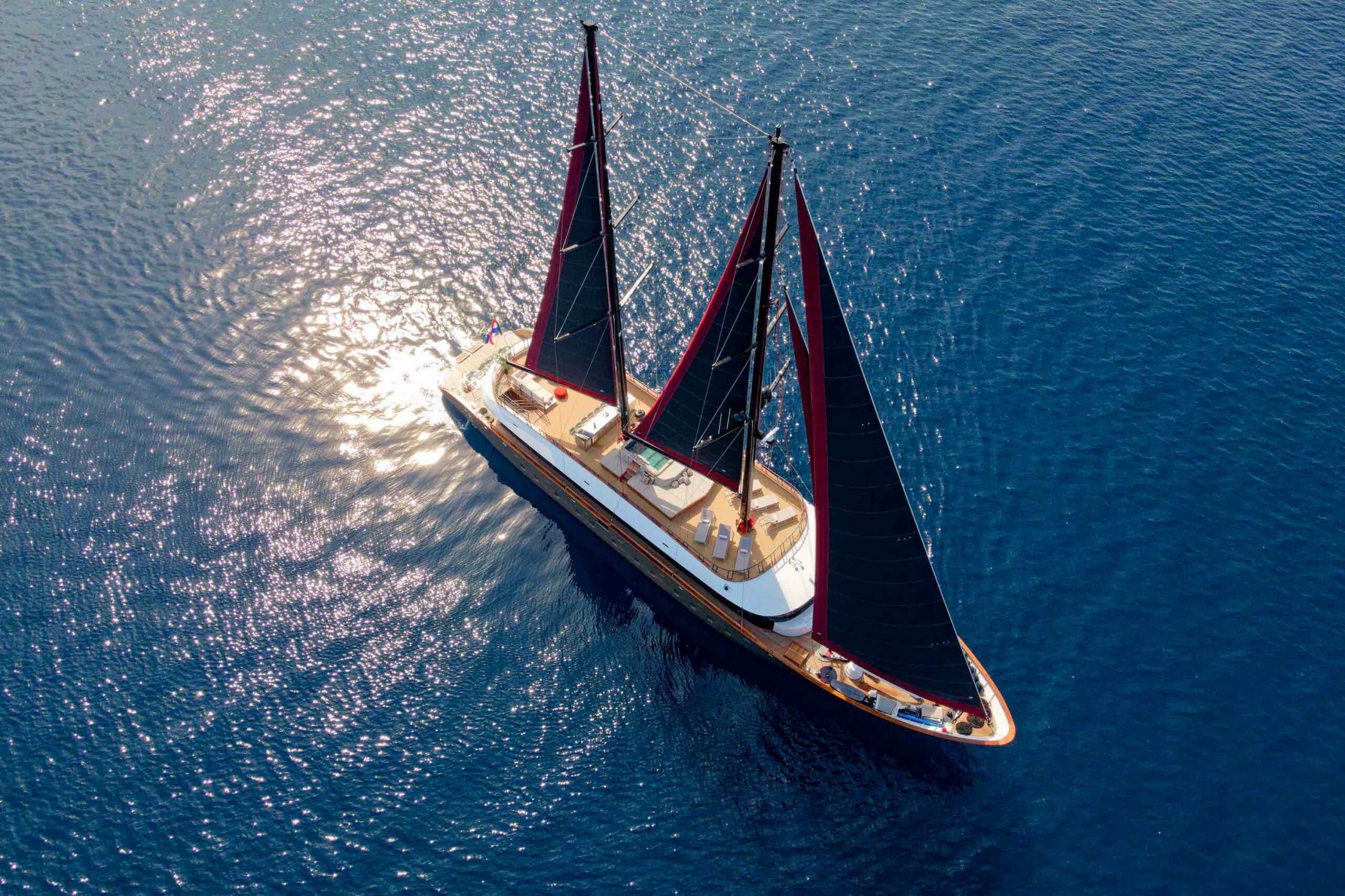 Luxury sailing yacht Anetta aereal view.jpg