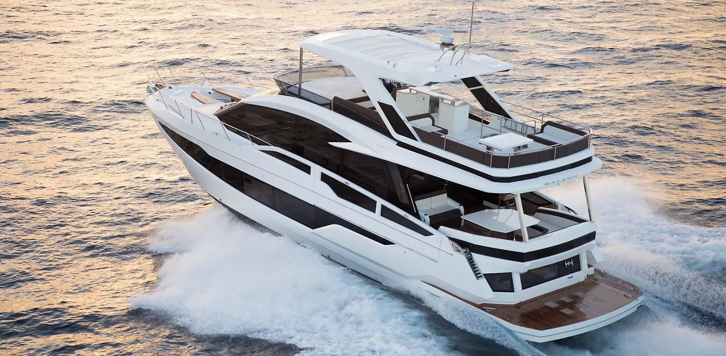 Luxury yacht Don't Tell Mom.png