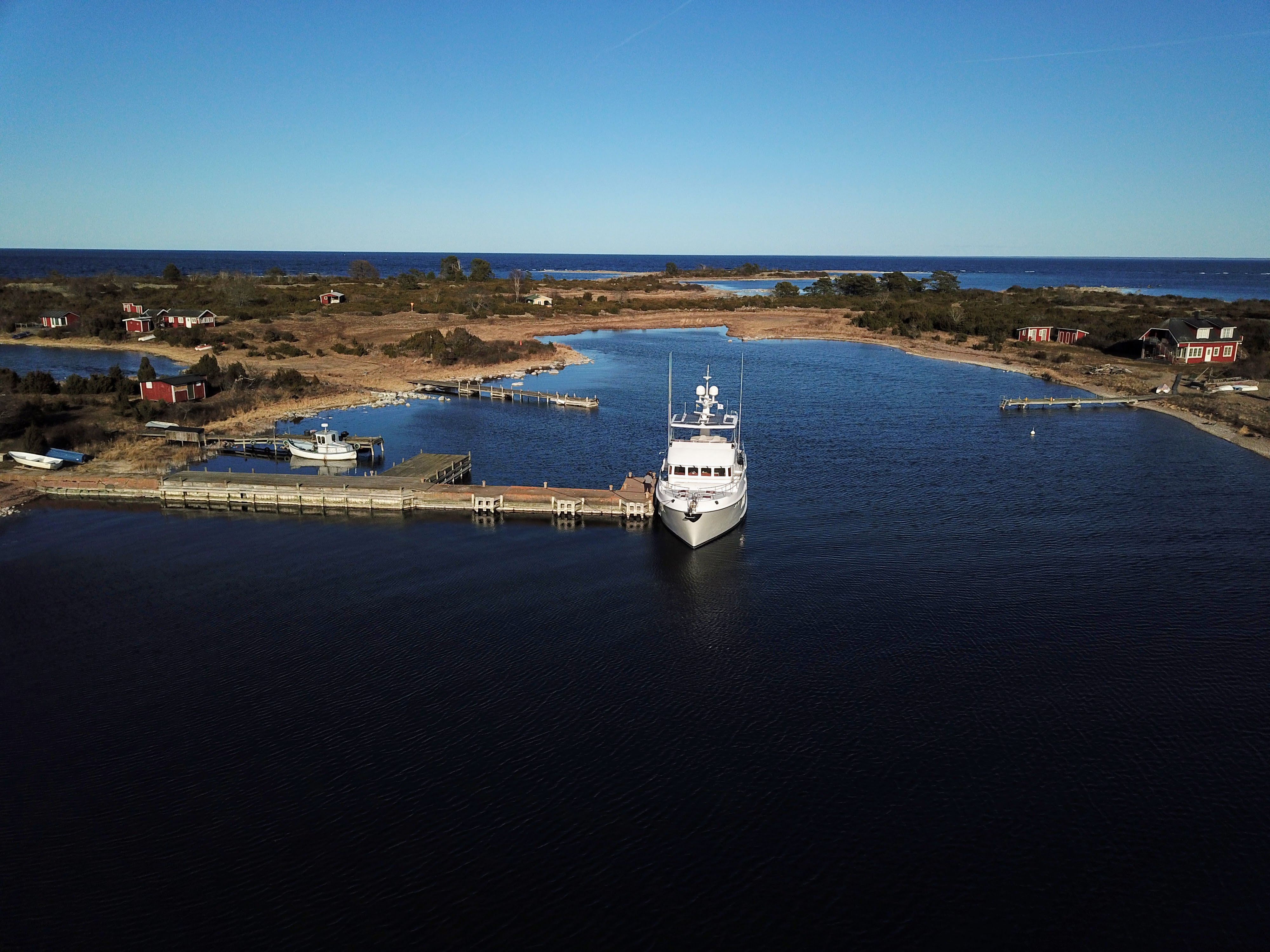 Luxury yacht SWEET HOPE.jpg