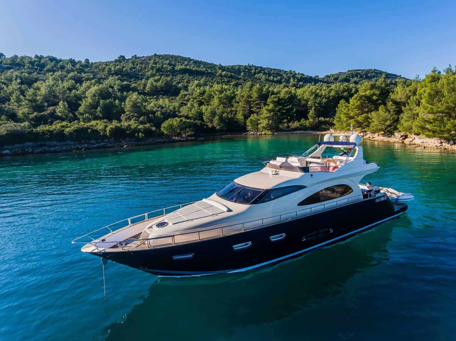 Luxury yacht Secret Life.jpg