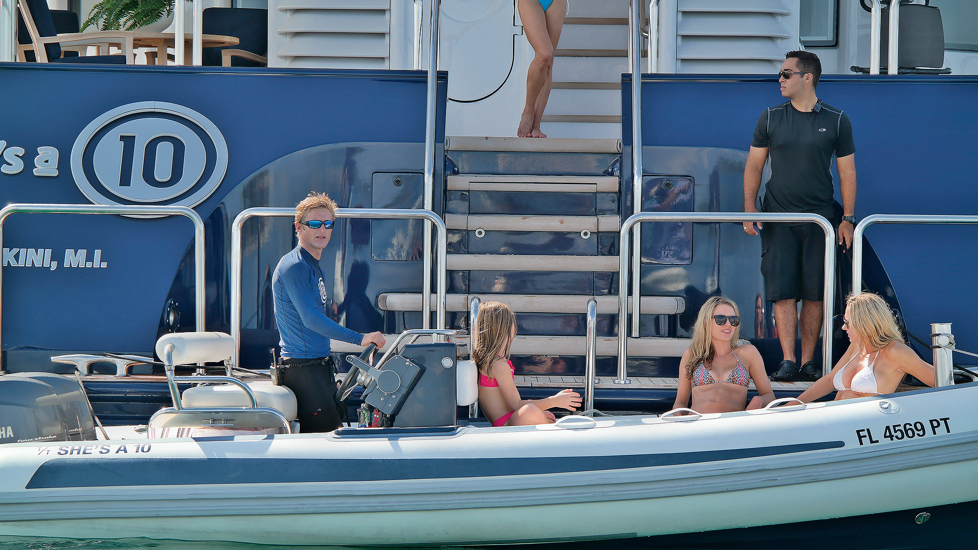 Luxury yacht charter vacation 00002.jpg